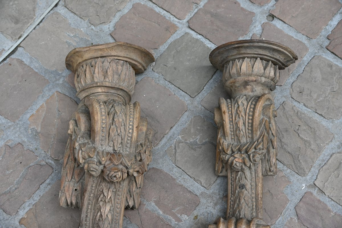 Deux consoles en chêne sculpté , naturel d époque XVIII-photo-4