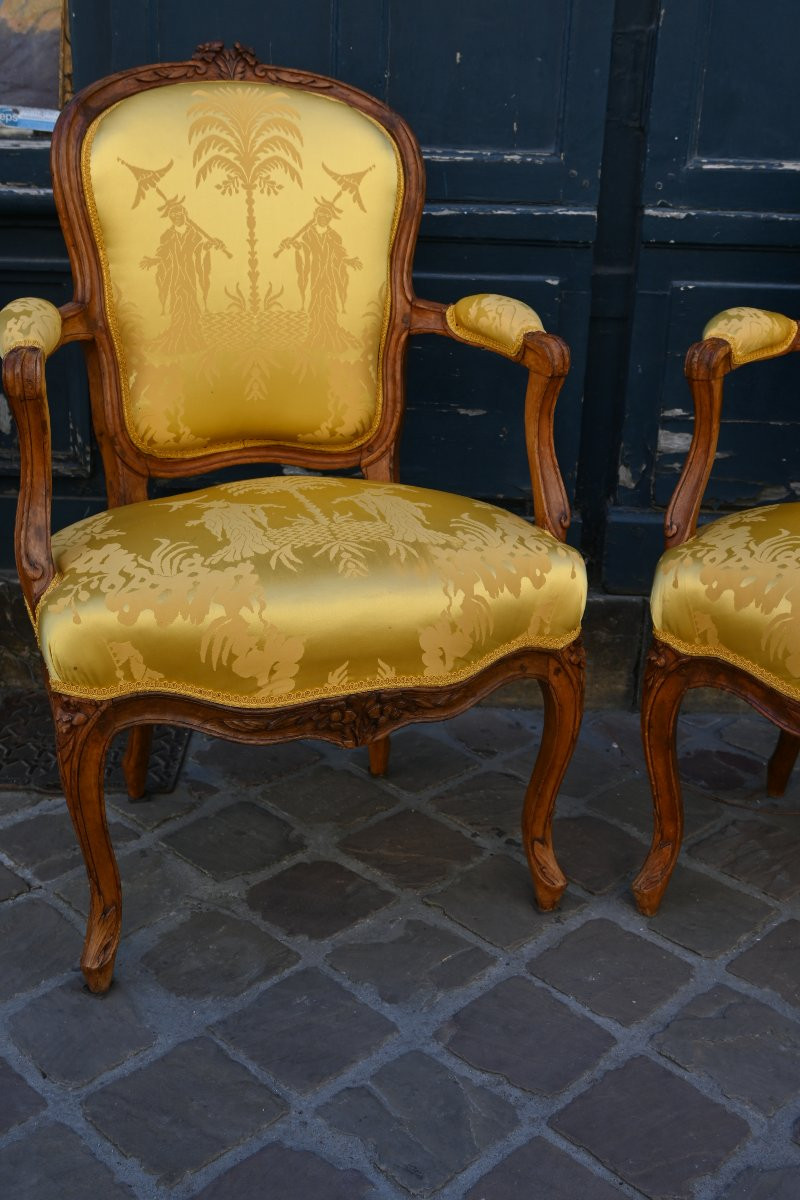 Pair Of Louis XV XVIII Period Cabriolets-photo-3