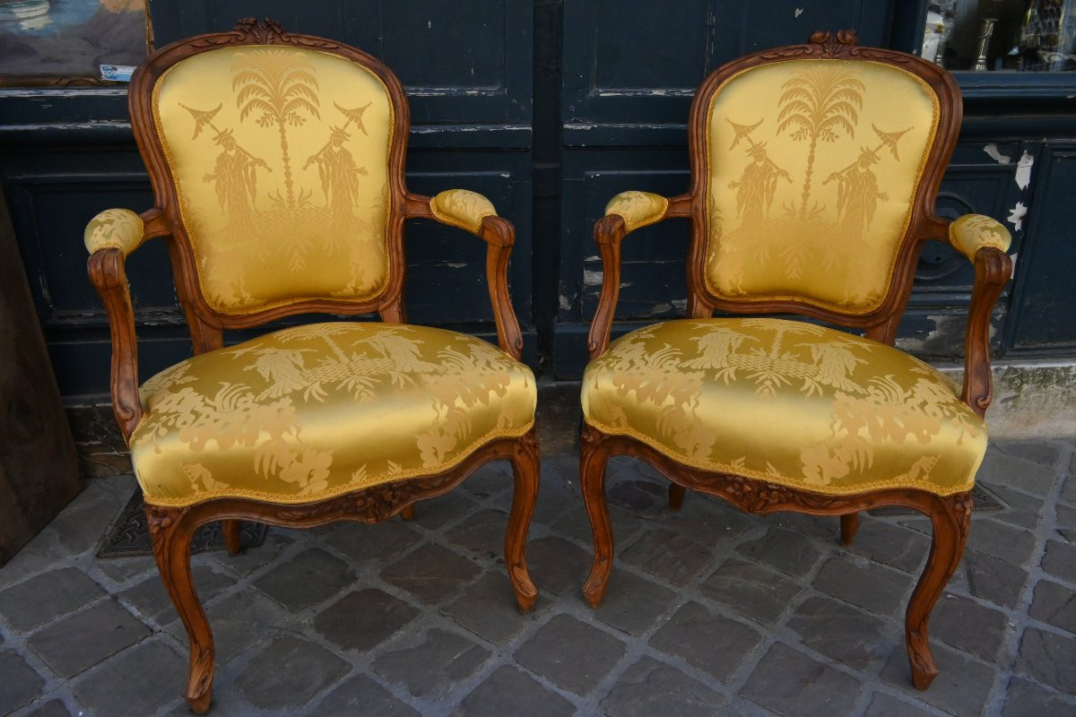 Pair Of Louis XV XVIII Period Cabriolets-photo-2