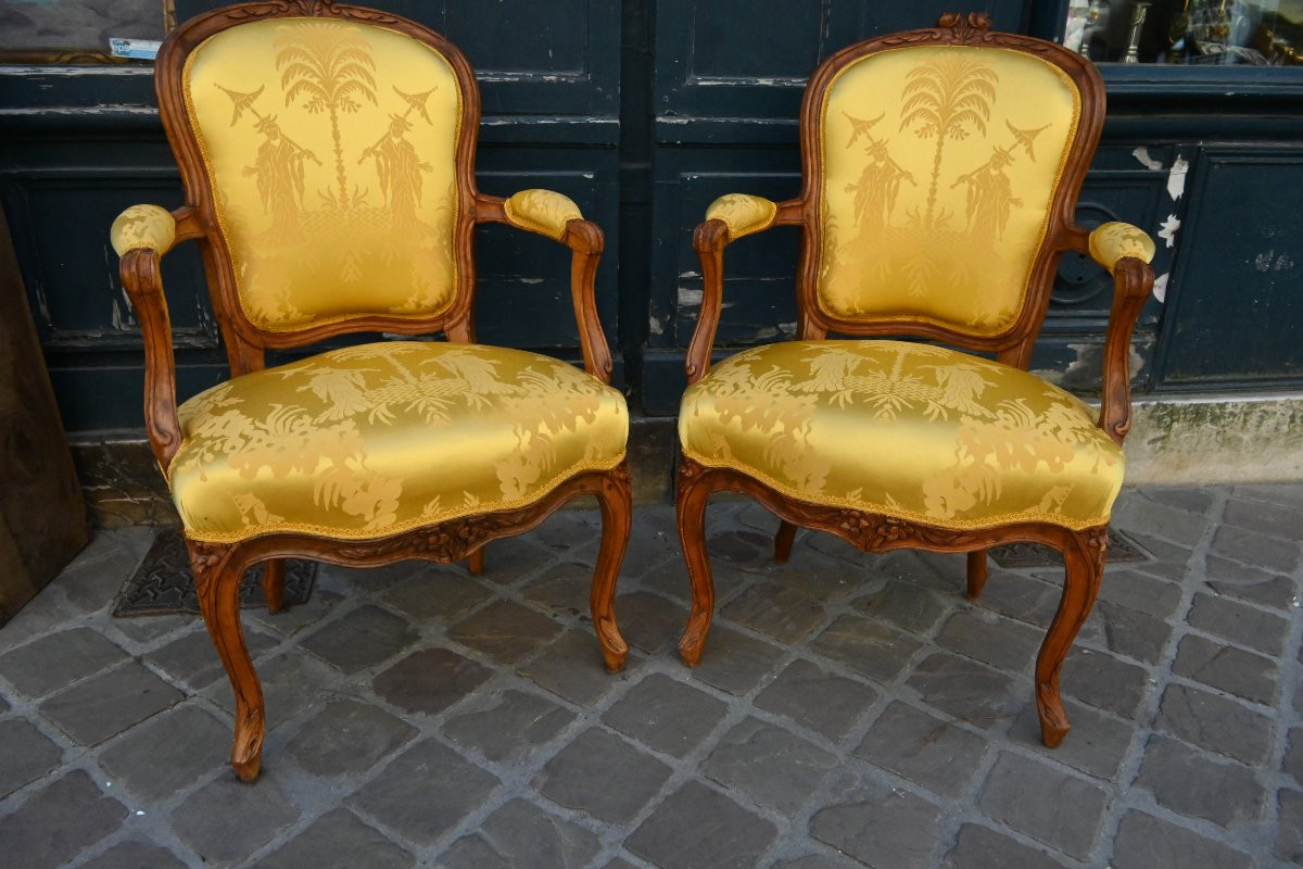 Pair Of Louis XV XVIII Period Cabriolets-photo-3