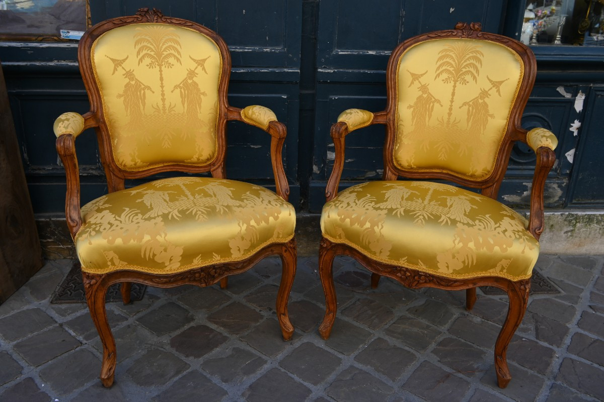 Pair Of Louis XV XVIII Period Cabriolets