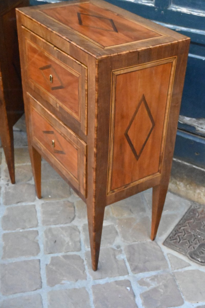 Paire de petites commodes italiennes fin XVIII-photo-3