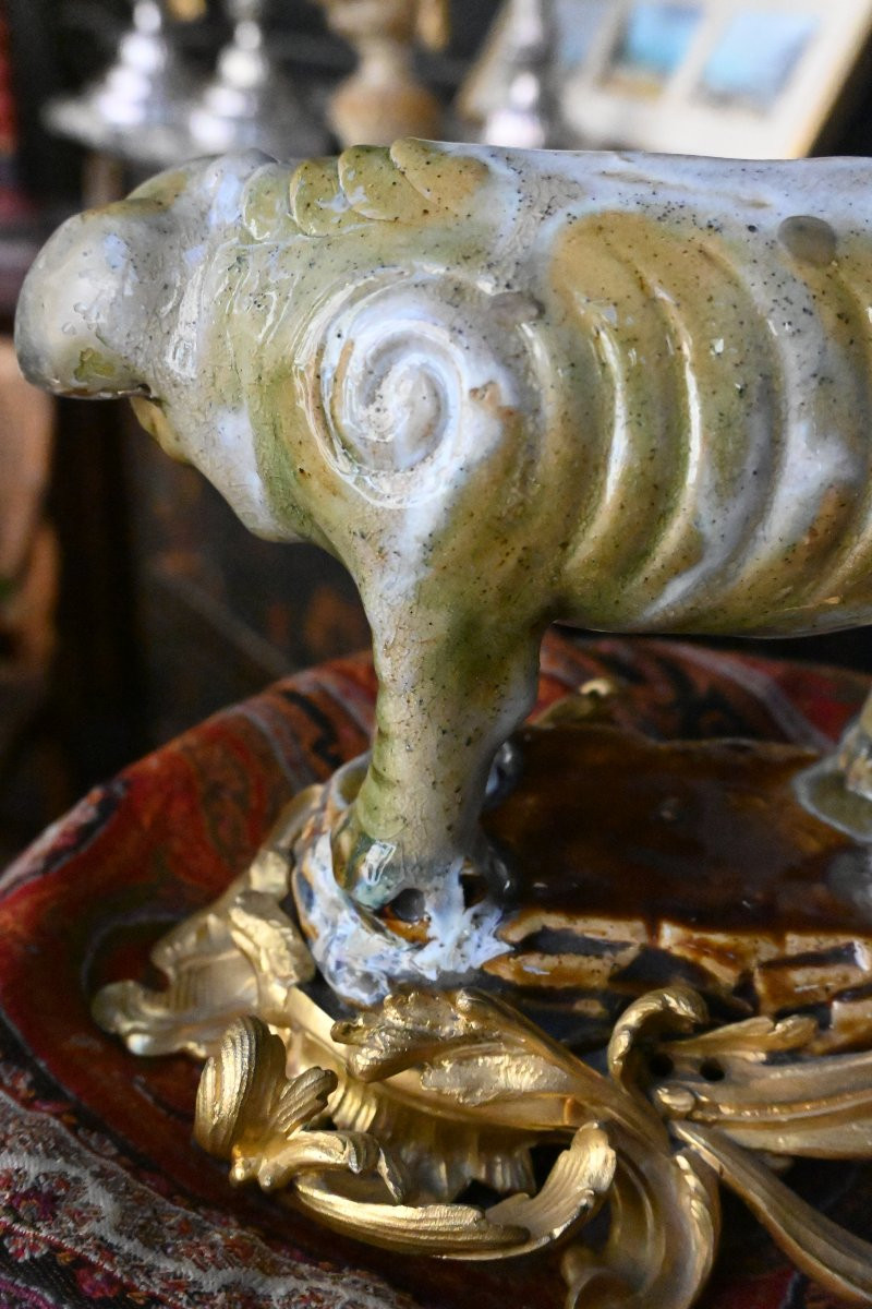 Elephant en porcelaine de la Chine , monture rocaille en bronze -photo-6