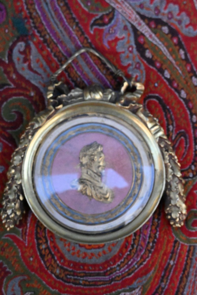 Gilded Bronze Frame With Profile Of Henri Iv-photo-5