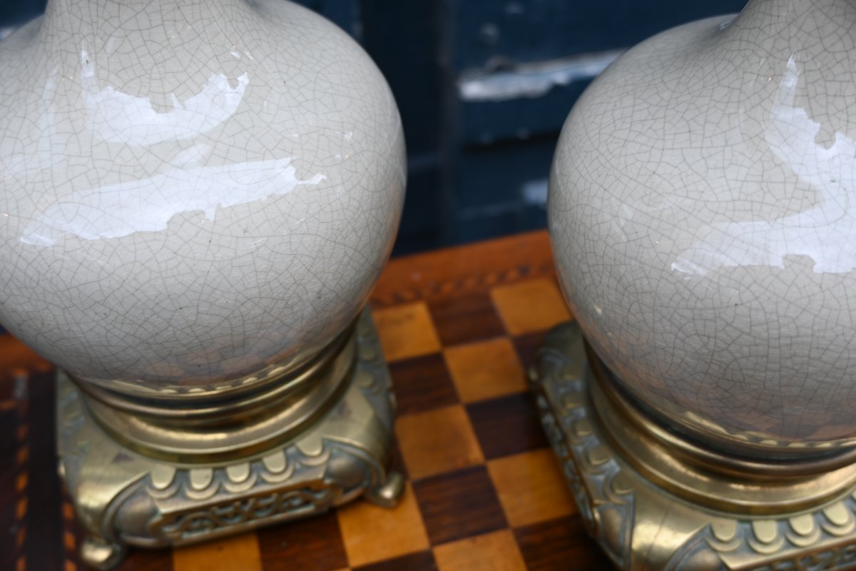 Pair Of White Crackled Ceramic Lamps With 19th-century Bronze Bases-photo-6