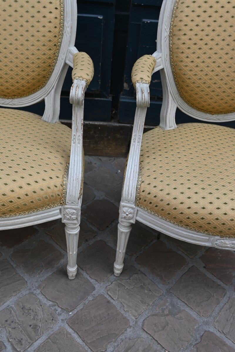 Paire de fauteuils médaillons d époque Louis XVI fin XVIII-photo-2