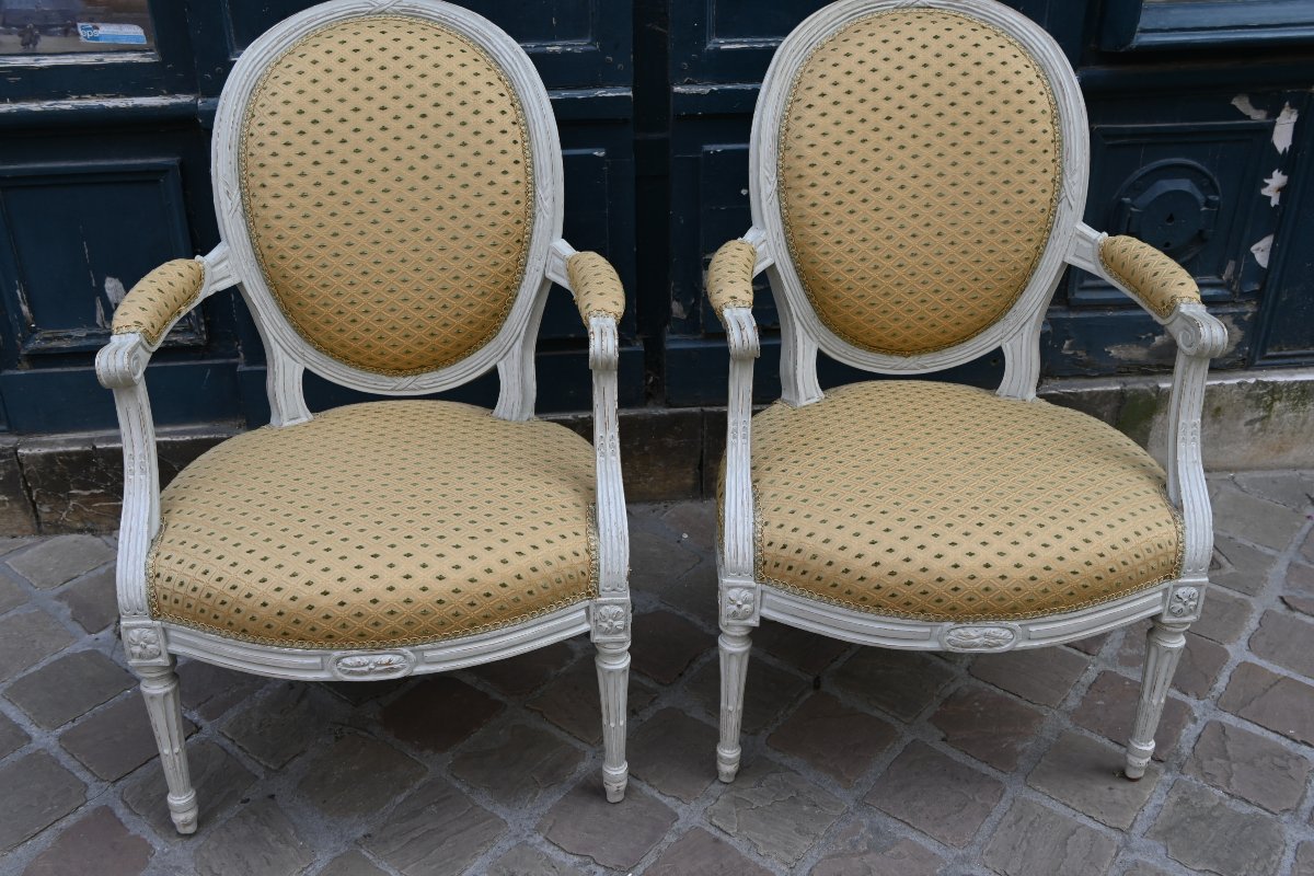 Paire de fauteuils médaillons d époque Louis XVI fin XVIII-photo-4