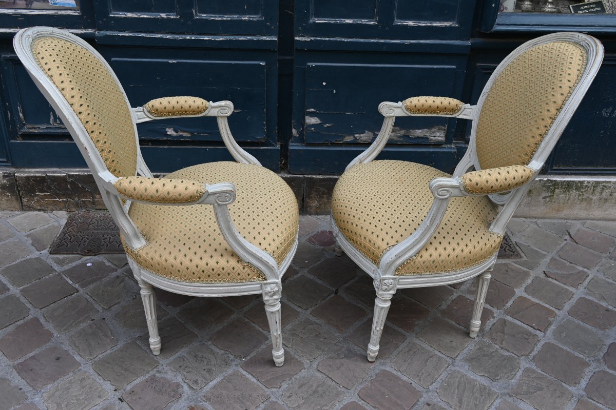 Paire de fauteuils médaillons d époque Louis XVI fin XVIII-photo-1