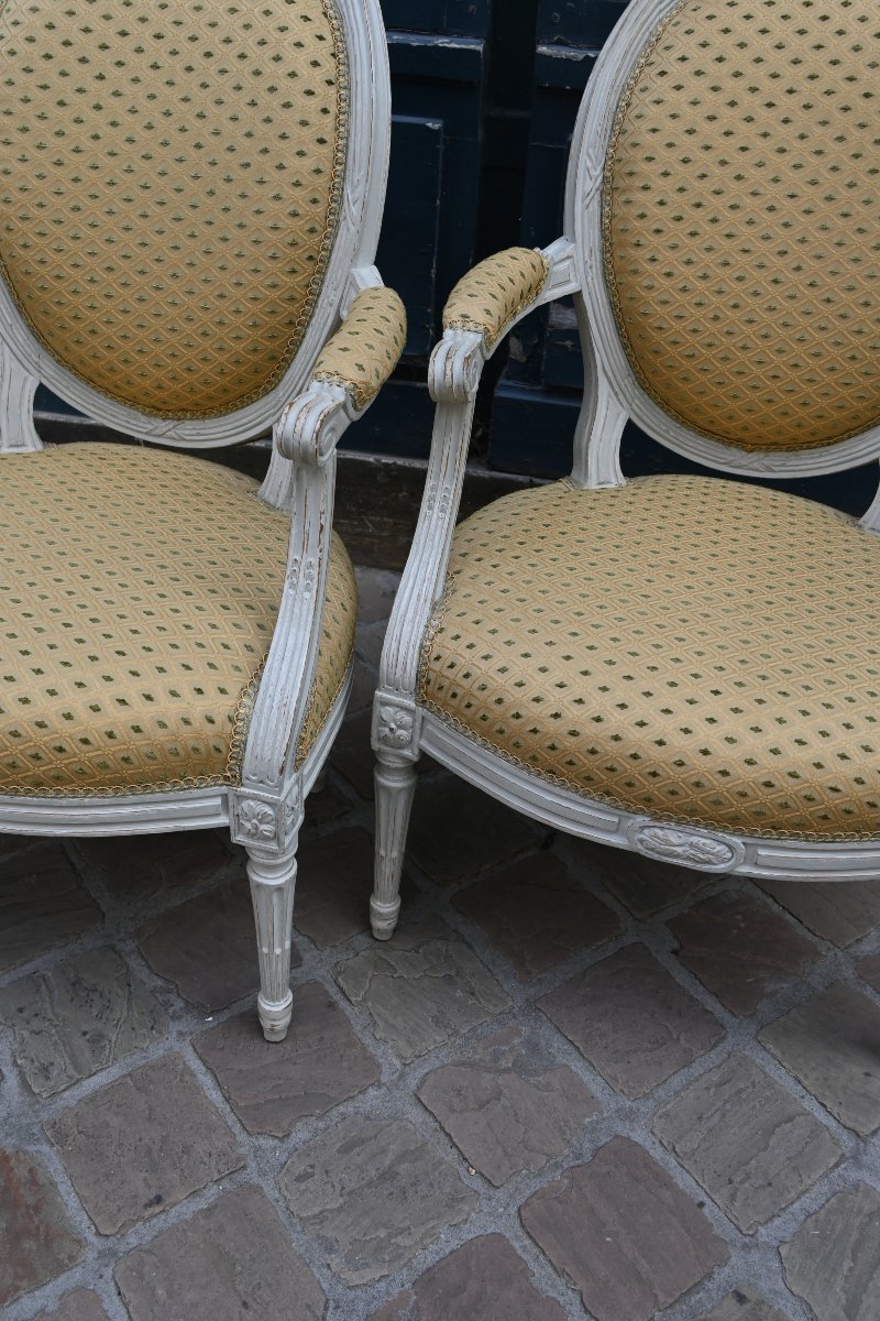 Paire de fauteuils médaillons d époque Louis XVI fin XVIII-photo-7