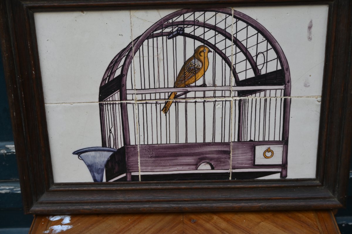 Delft 18th Century: A Charming Tiled Plate Decorated With A Bird In A Cage-photo-1