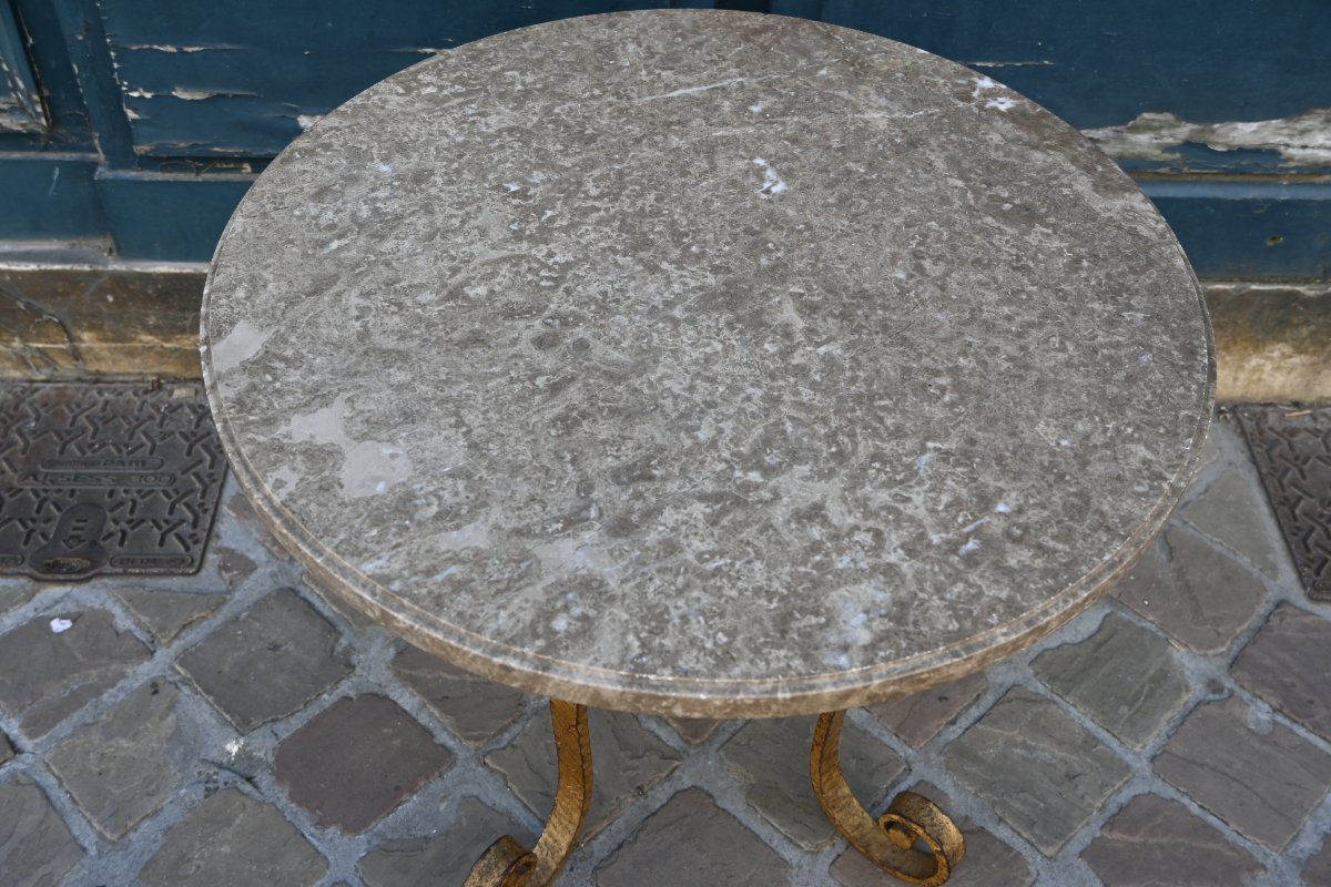 Table basse , fer forgé doré , dessus de marbre  vers 1940- 50  Maison Ramsay-photo-3