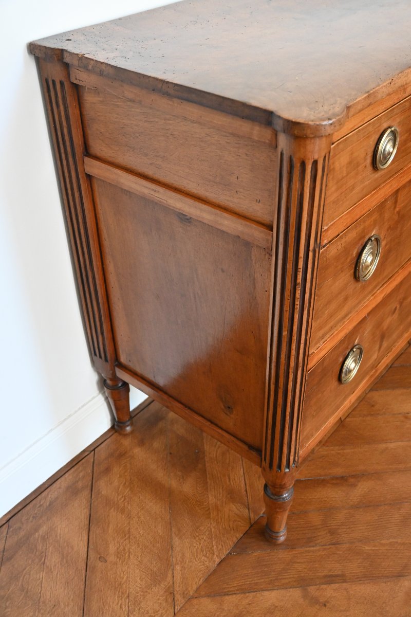 Commode en noyer , plateau bois d époque Louis XVI   fin XVIIII-photo-3