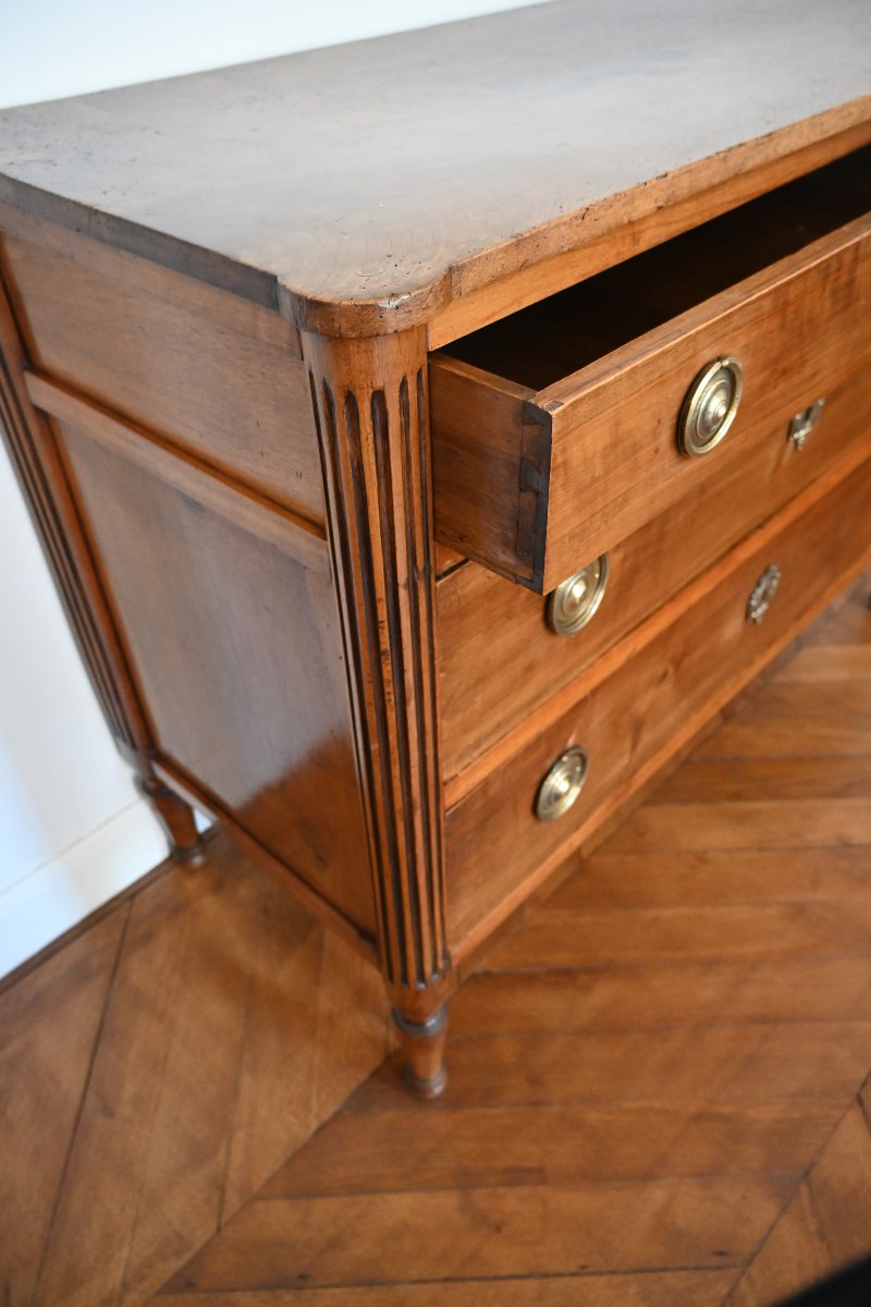 Commode en noyer , plateau bois d époque Louis XVI   fin XVIIII-photo-2