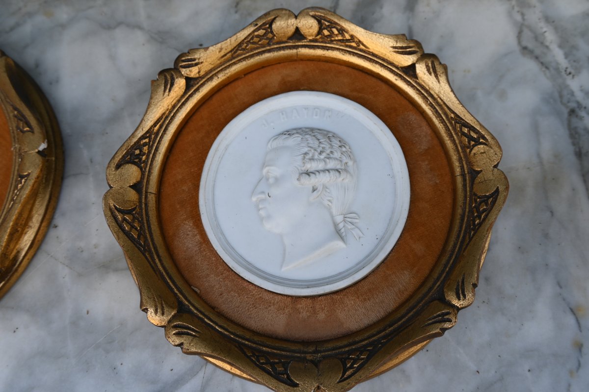 Set Of 11 Bisque Medallions Featuring Portraits Of Composers -photo-6