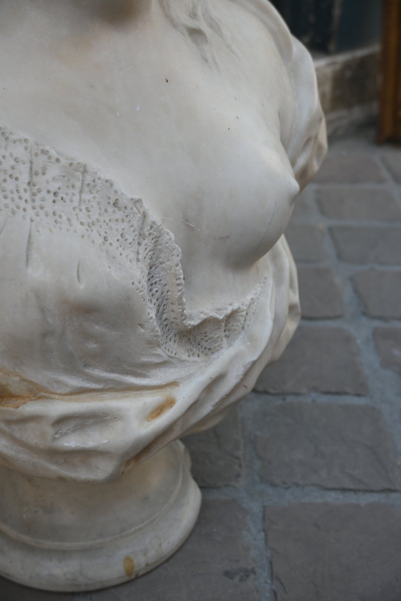 Buste  XVIII en marbre blanc représentant Cérès  -photo-1