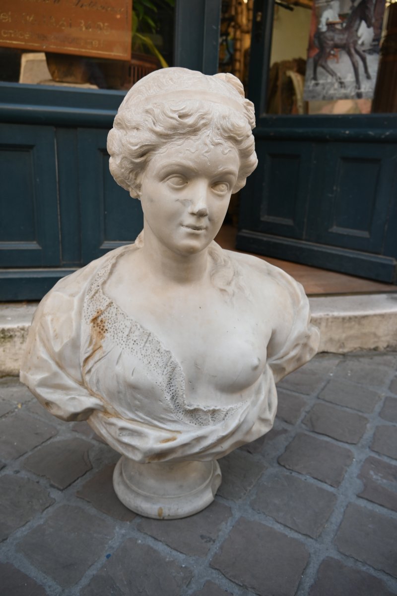 Buste  XVIII en marbre blanc représentant Cérès  