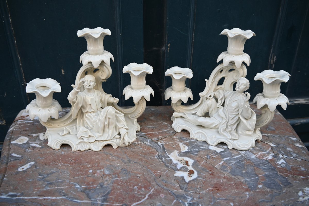 Paire de bougeoirs aux Chinois , style XVIII porcelaine allemande-photo-2