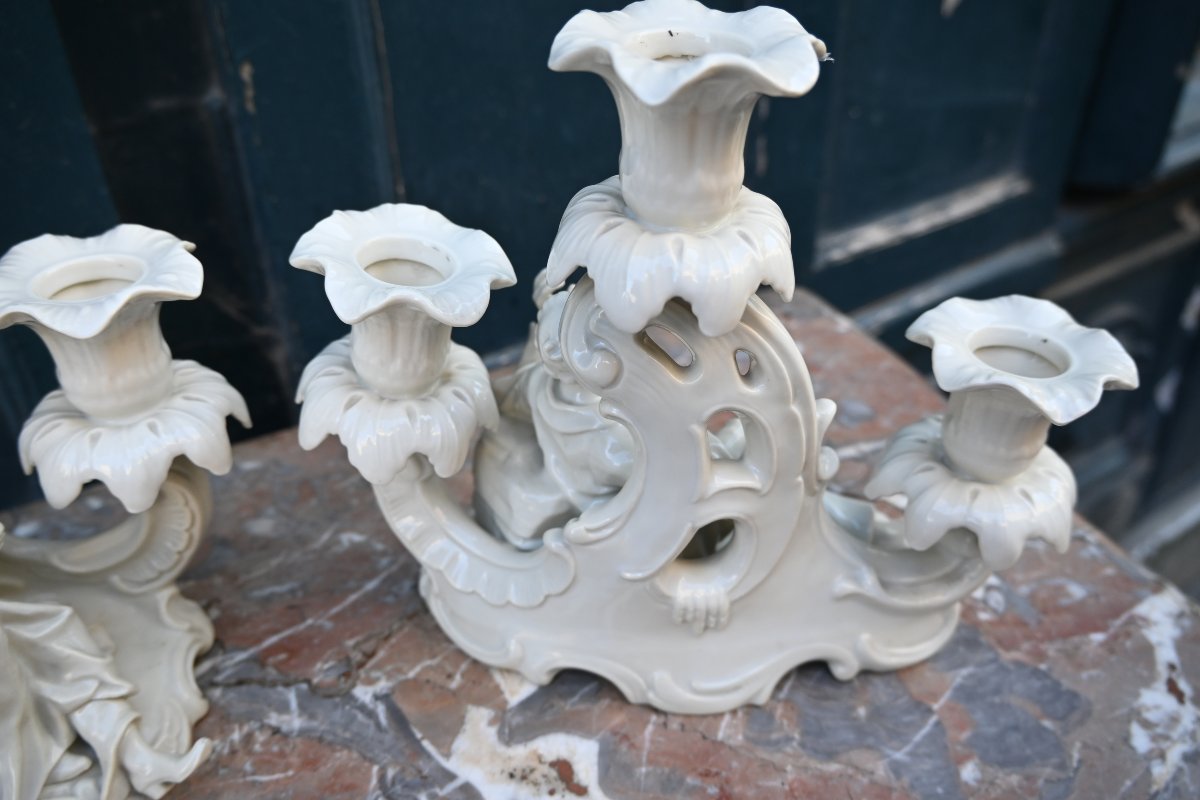 Paire de bougeoirs aux Chinois , style XVIII porcelaine allemande-photo-3