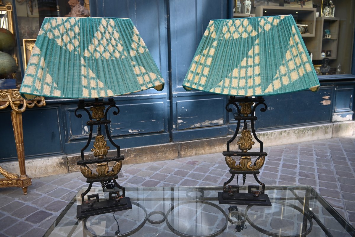 Paire de grandes lampes en fer forgé 