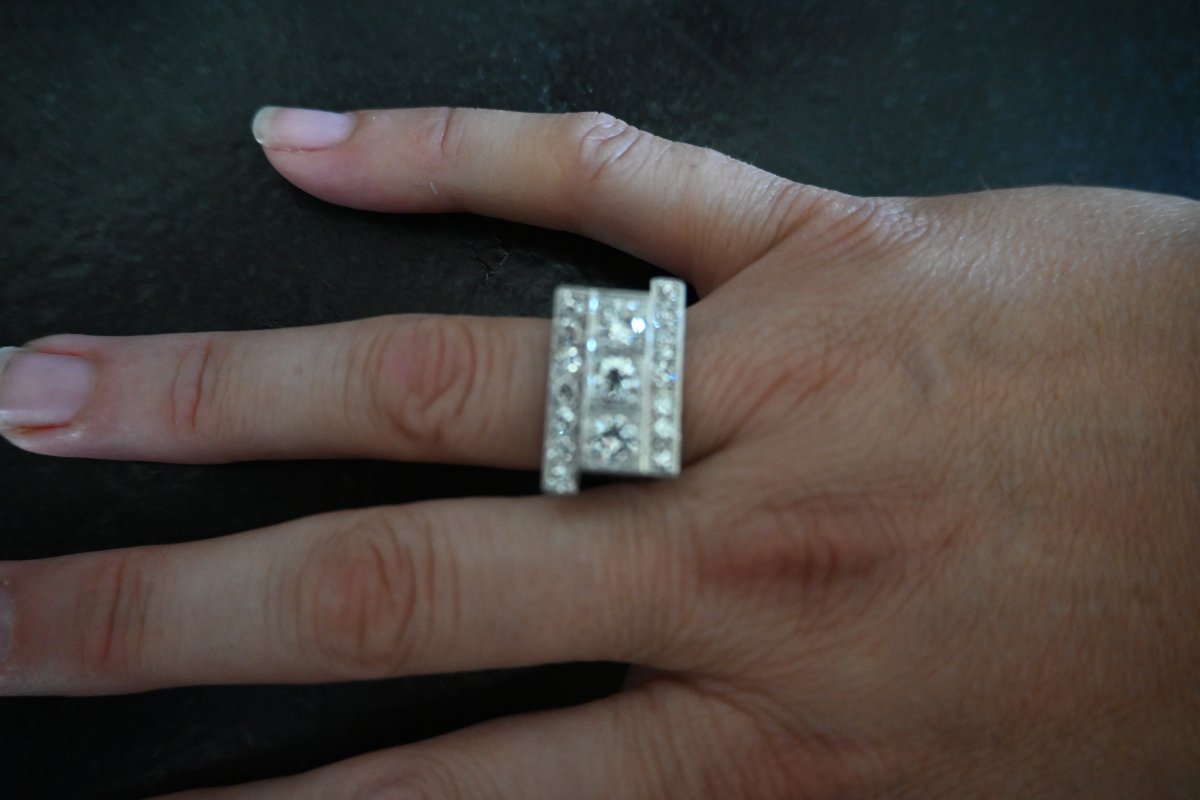 Importante et élégante bague  tank en platine et diamants vers 1930- 1940-photo-2