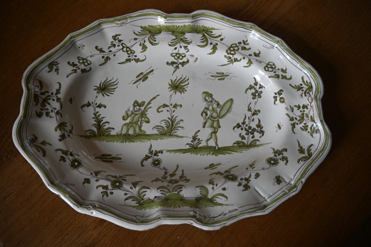 18th-century Green Moustiers Dish