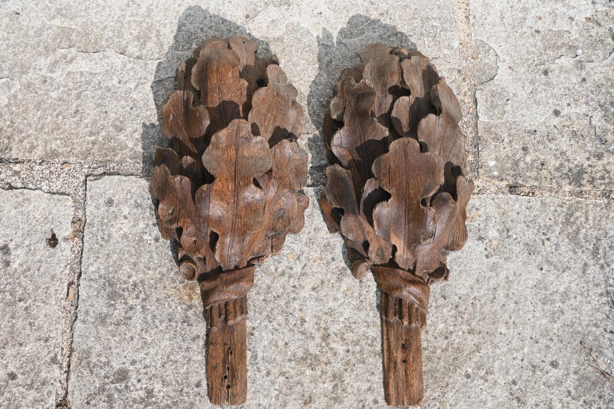 Pair Of Carved Wooden Pieces From The Louis XIV Period -photo-2