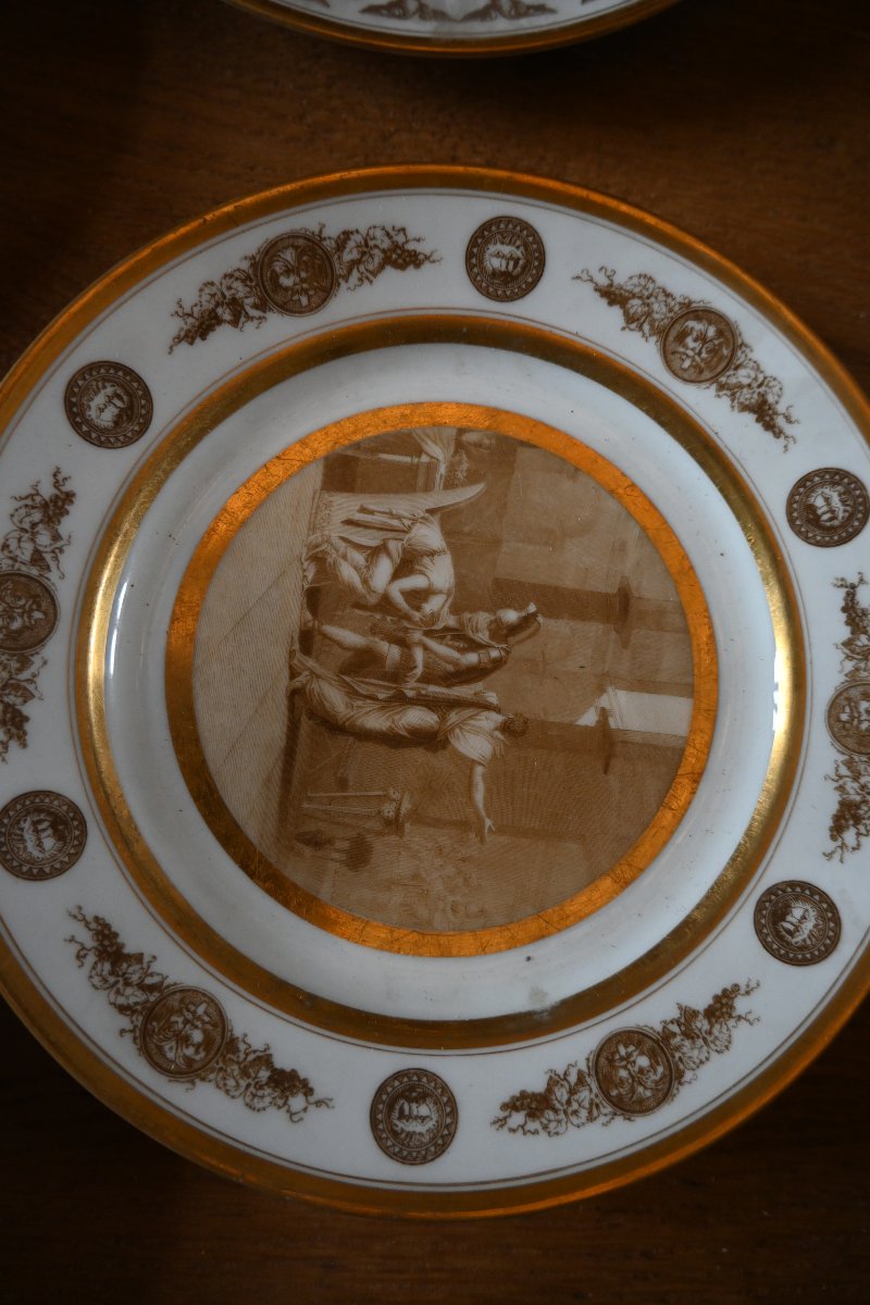 Rare ensemble de 11 assiettes en porcelaine de Locré avec Stone et Coquerel du début XIX-photo-2