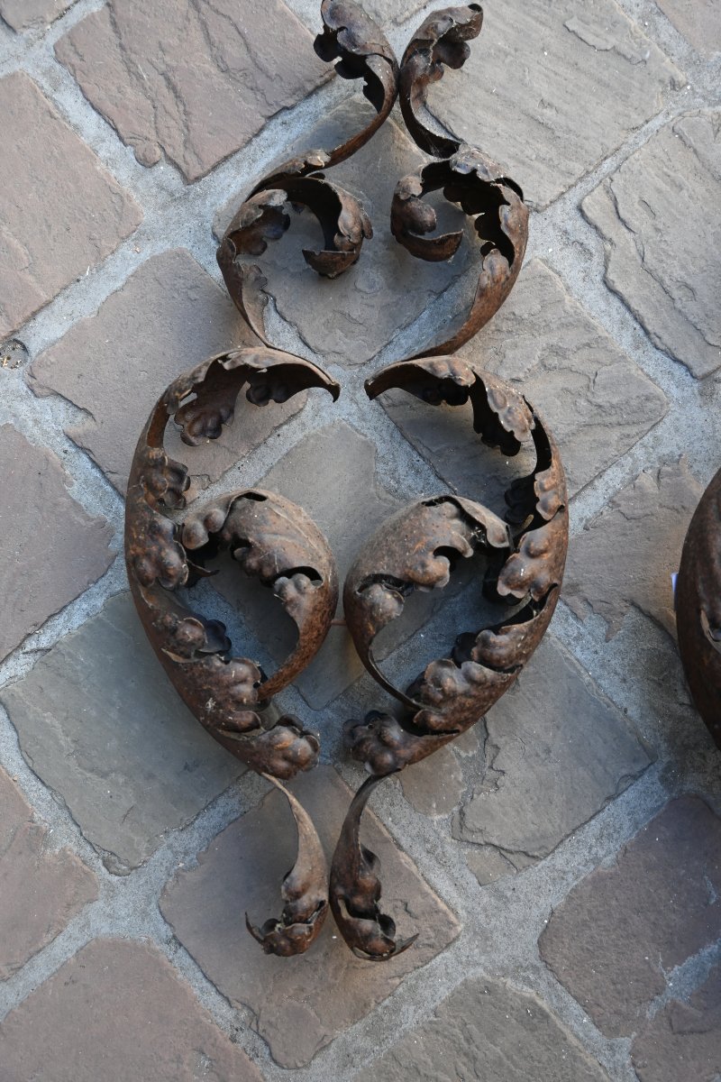 Deux éléments en tôle , feuilles d acanthe , XVIII-photo-1
