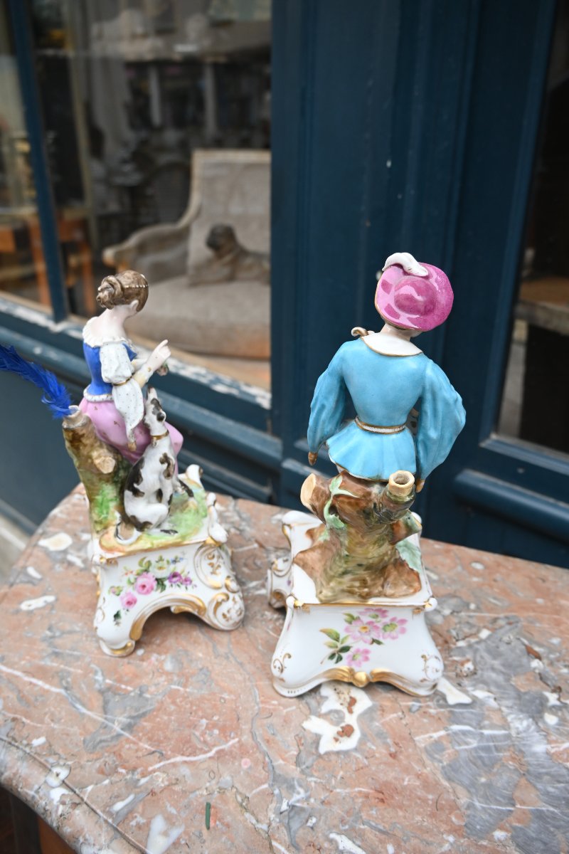 Paire de porte plume couple  deTroubadours en porcelaine Jacob Petit  XIX vers 1840-photo-2