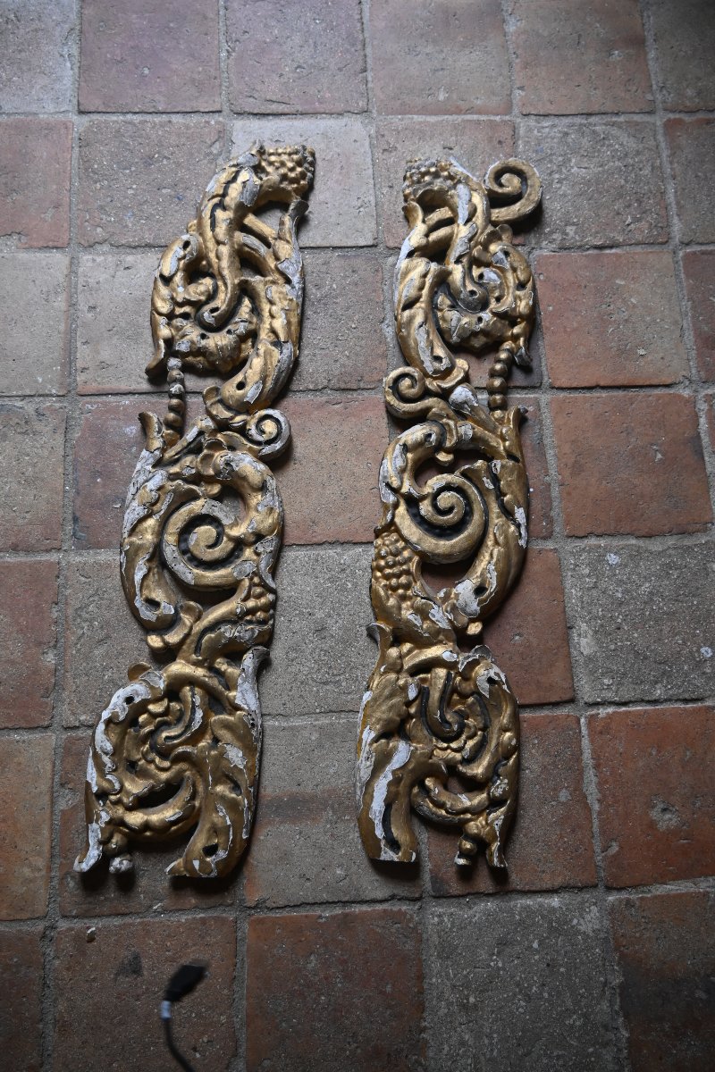 Two Carved And Gilded Wooden Pieces From The Regency Period, 18th Century