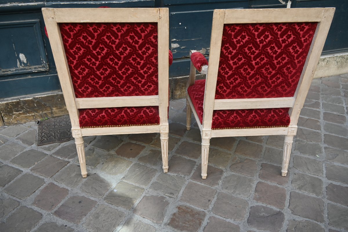 Rare paire de fauteuils coin de feu d époque Louis XVI estampillés de Dupain-photo-7
