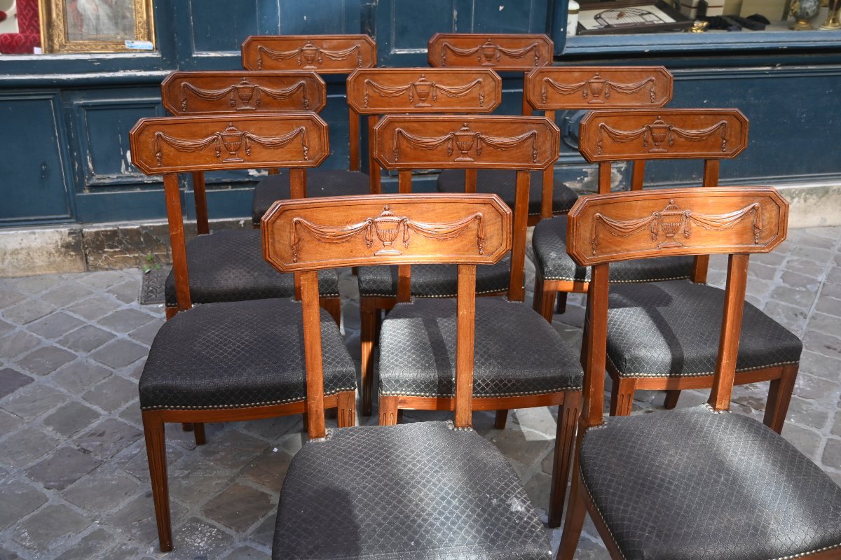 Elégante serie de 10 chaises à bandeau en acajou XIX-photo-3