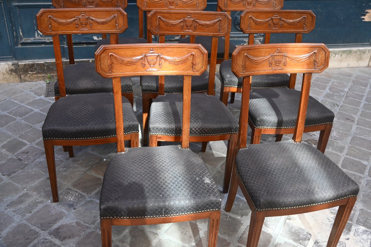 Elégante serie de 10 chaises à bandeau en acajou XIX-photo-4