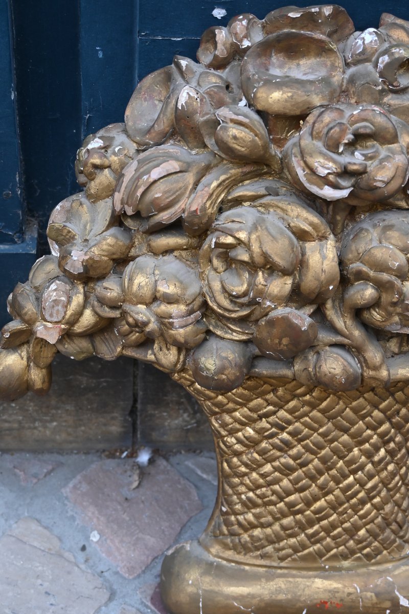 Paire de grands bouquets et paniers en bois sculpté et doré d époque Directoire fin XVIII-photo-7