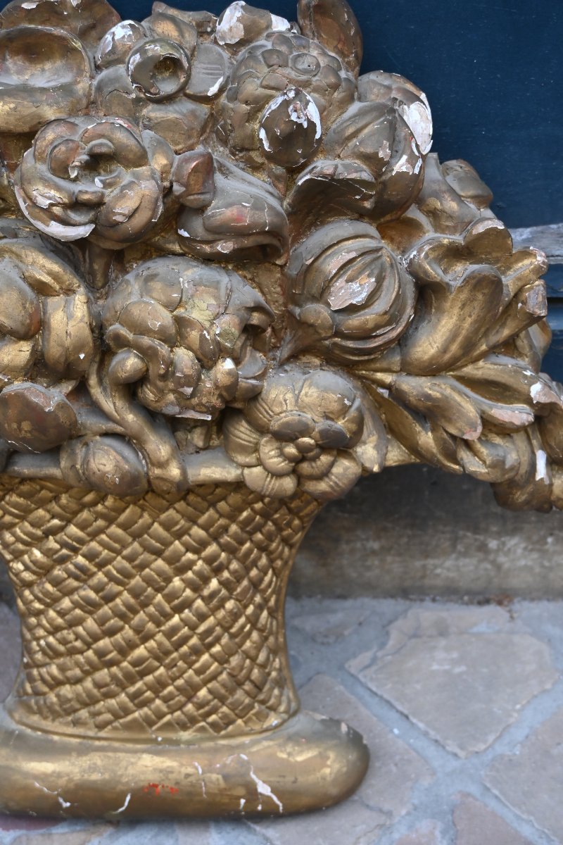 Paire de grands bouquets et paniers en bois sculpté et doré d époque Directoire fin XVIII-photo-8