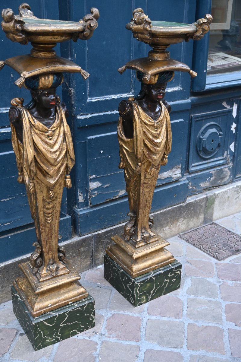 Paire de rares portes bougeoirs en forme de Nubiens Venise début XIX-photo-1