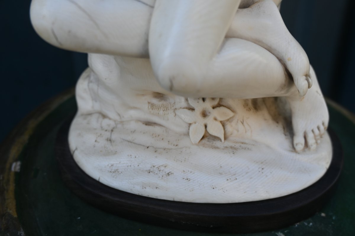 Important And Rare Ivory Sculpture Of Cleopatra -photo-1