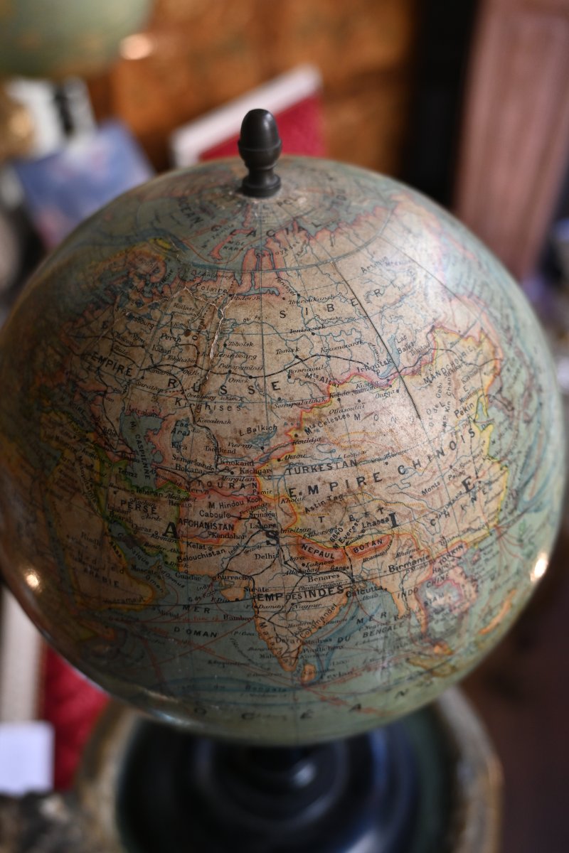 Globe terreste ou mappemonde    par Forest  vers 1920-photo-6