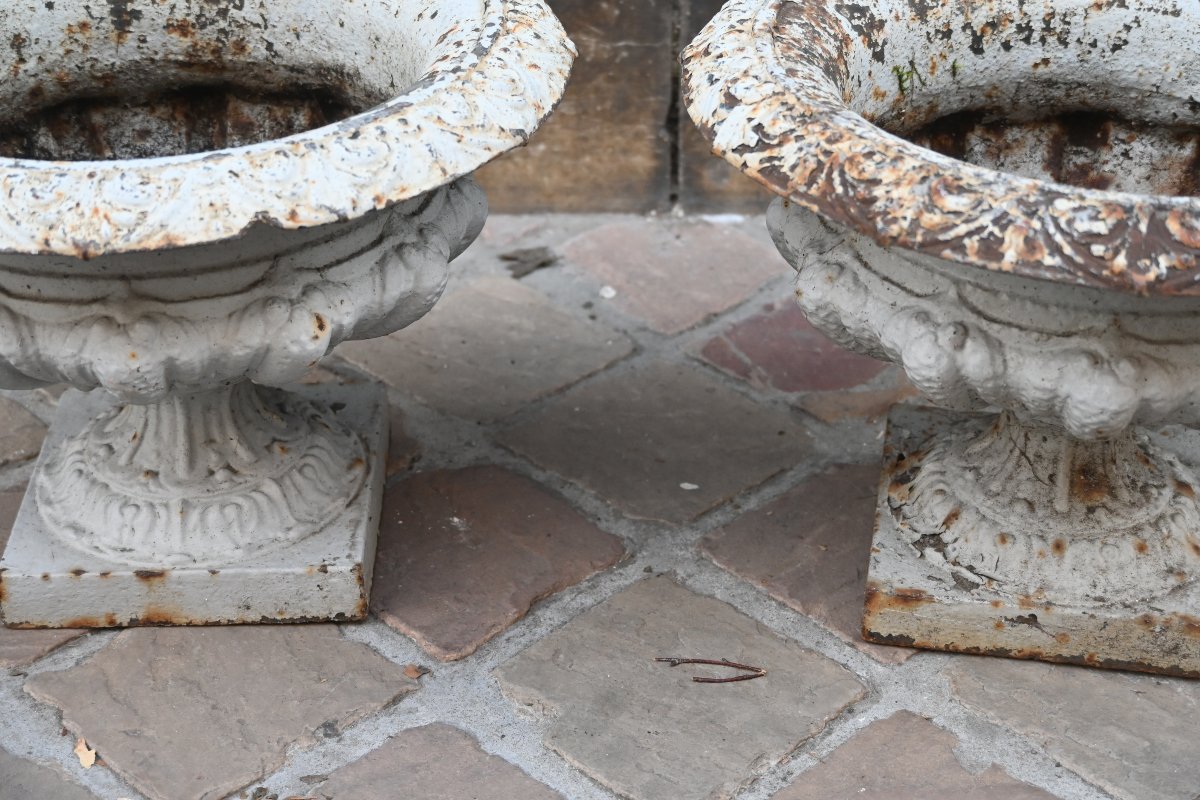 Pair Of Cast-iron Basins In The Medici Style, 19th Century