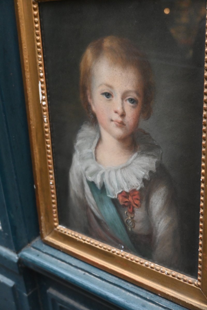Rare pastel  XVIII, de Louis Joseph de France , dauphin de France , suiveur de Vigée Lebrun-photo-1