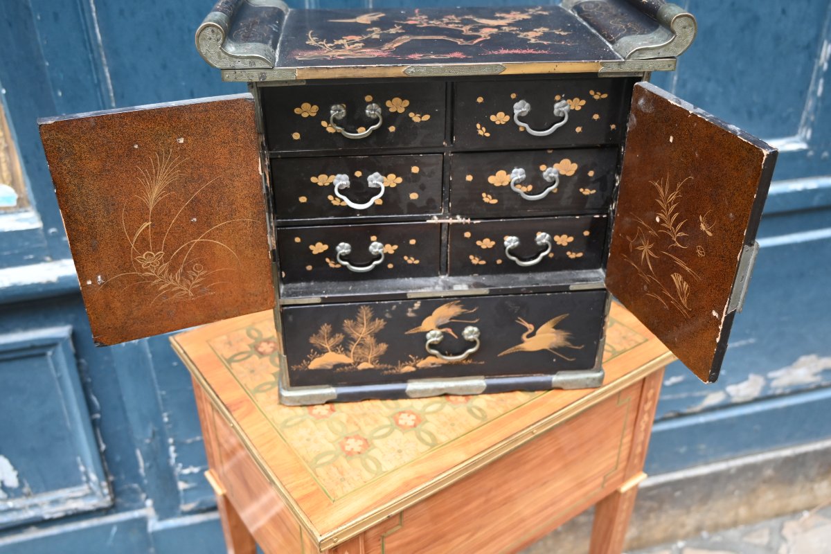 Small Lacquer Cabinet, Meiji Period, 19th-century Japan-photo-4