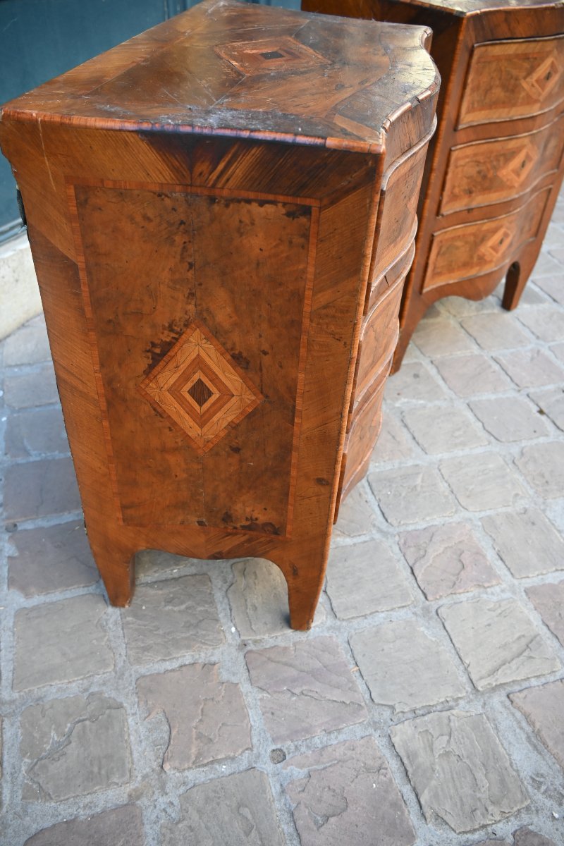 Paire de commodes italiennes du XVIII  -photo-1