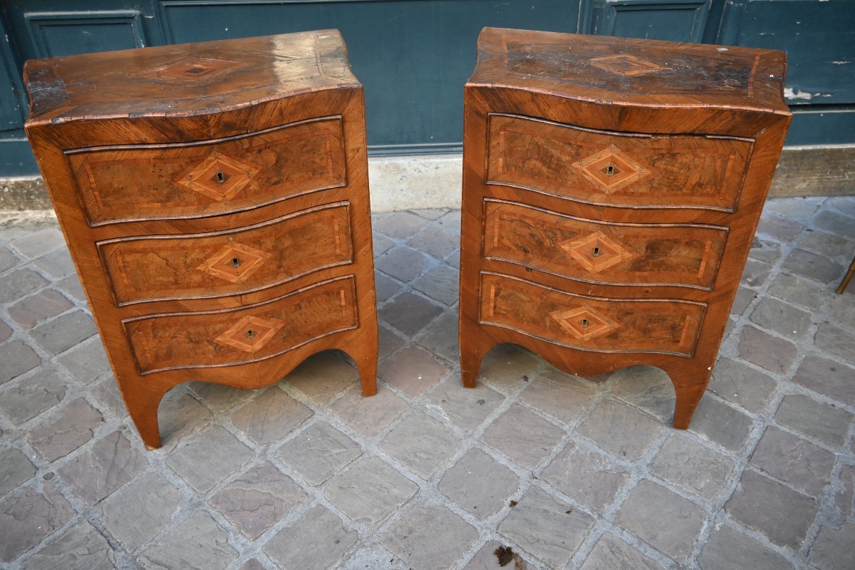 Paire de commodes italiennes du XVIII  