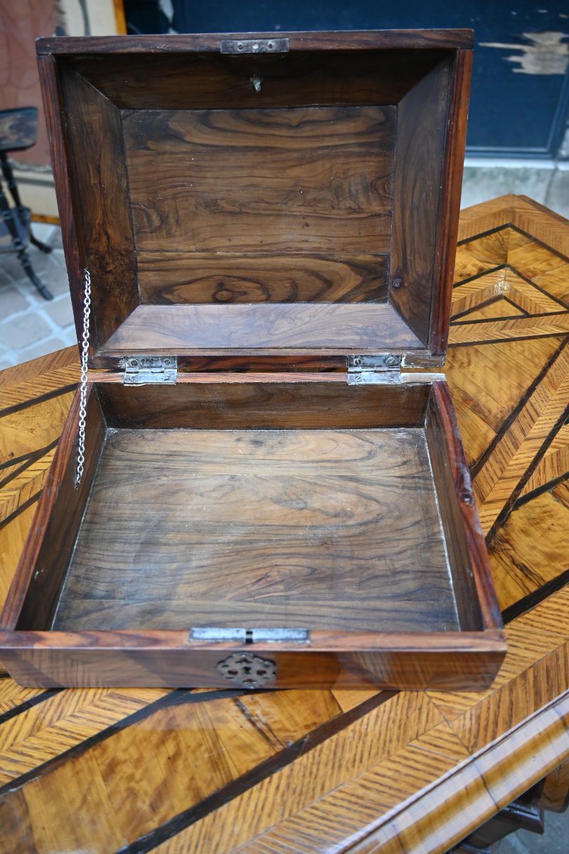 Coffret  en bois de placage d époque Louis XIV-photo-2