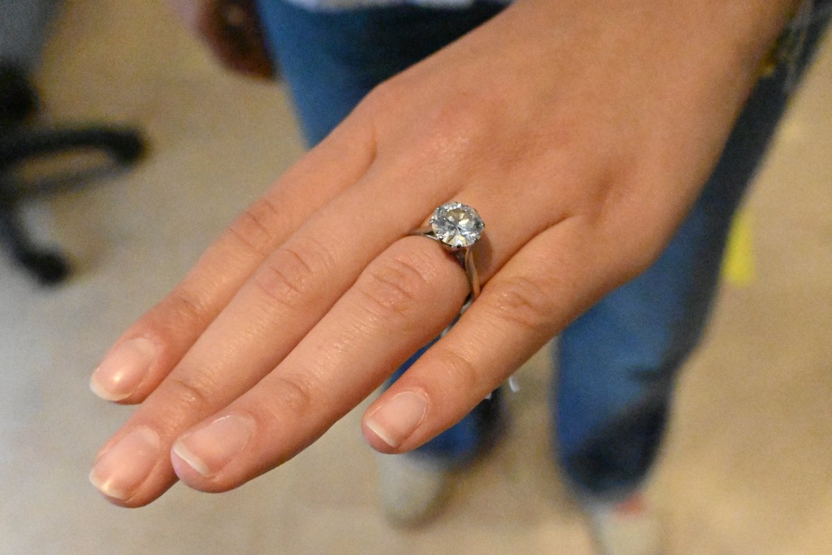 Diamonds, 3.10, White Gold Solitaire Setting-photo-4
