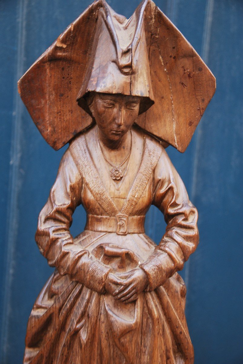 Sculpture Représentant Une Femme  Du Moyen Age-photo-4