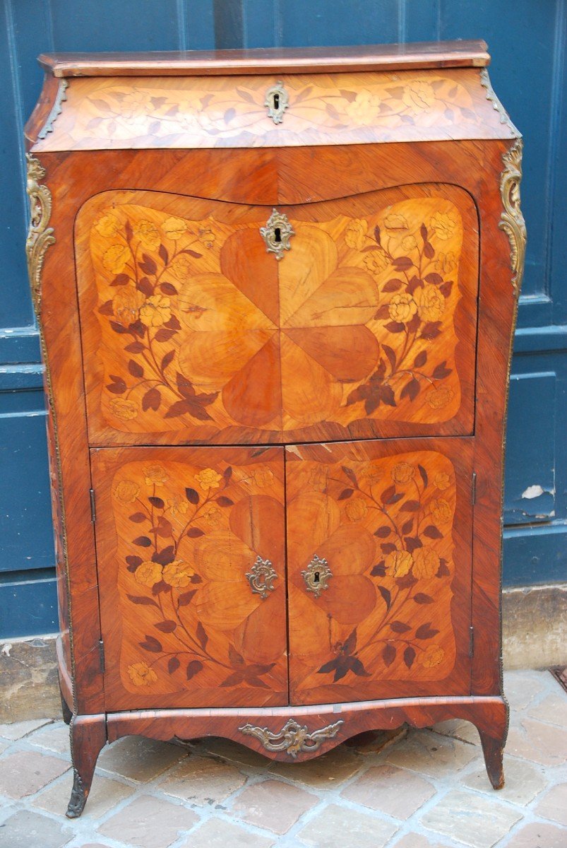 Sécretaire En Marqueterie De Fleurs D époque Louis XV attribué à Roussel