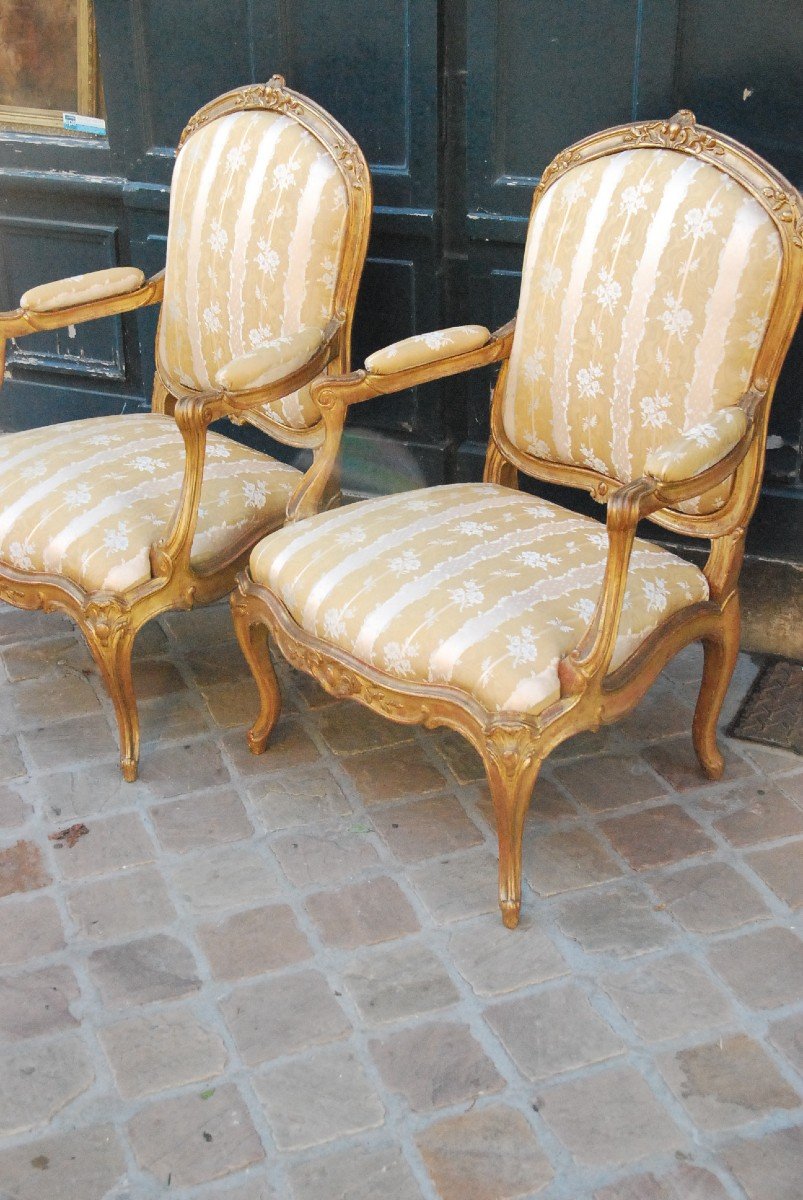 Paire De Fauteuils à Chassis En Bois Doré D époque Louis XV-photo-2
