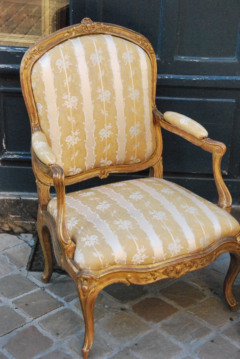 Paire De Fauteuils à Chassis En Bois Doré D époque Louis XV-photo-4