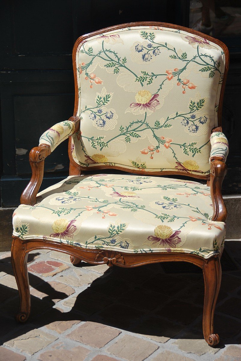 Suite Of Two Armchairs A La Reine And Two Armchairs D Louis XV Period-photo-1